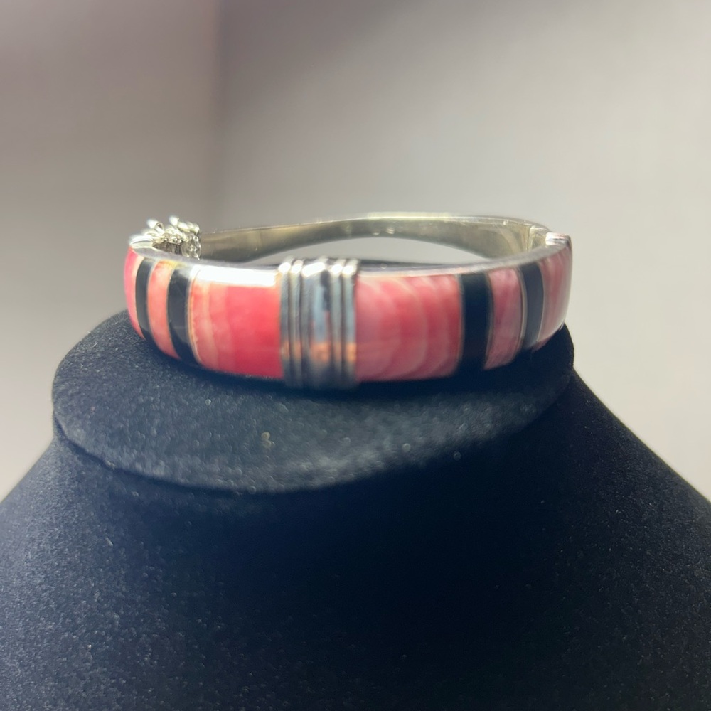 Sterling Silver Rhodochrosite and Onyx Inlaid Bracelet Absolutely Gorgeous